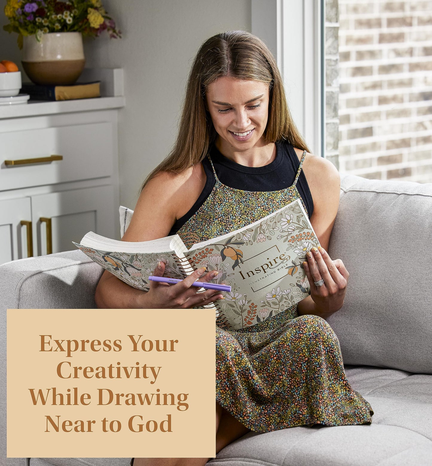 NLT DaySpring Inspire Illustrating Bible, Filament Enabled (Spiral Bound, Mint Floral Garden)